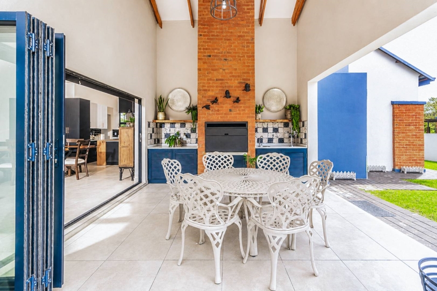4 Bedroom Property for Sale in Meerhof North West